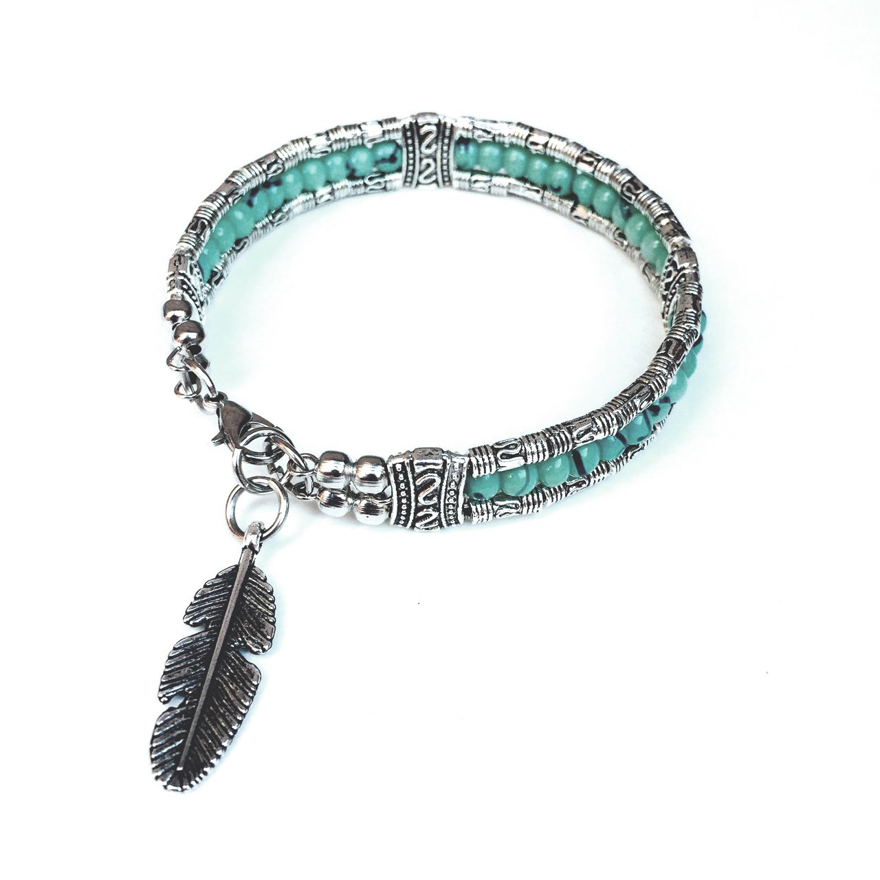 Beaded Feather Bracelet | White, Turquoise & Silver | Handmade | Pendant Sillago