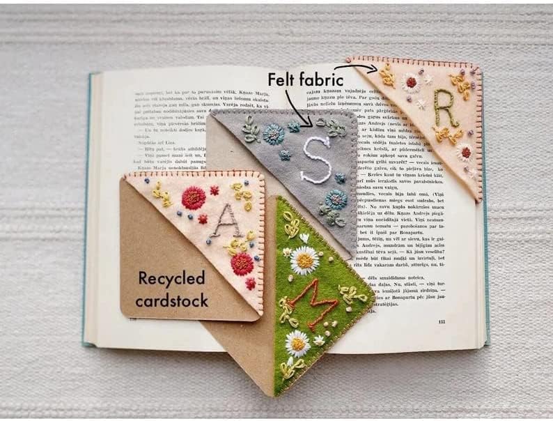 Personalized Hand Embroidered Corner Bookmark,Felt Triangle Page Stitched Corner Handmade Bookmark,Unique Cute Flower Letter Embroidery Bookmarks Accessories for Book Lovers (Winter,C)