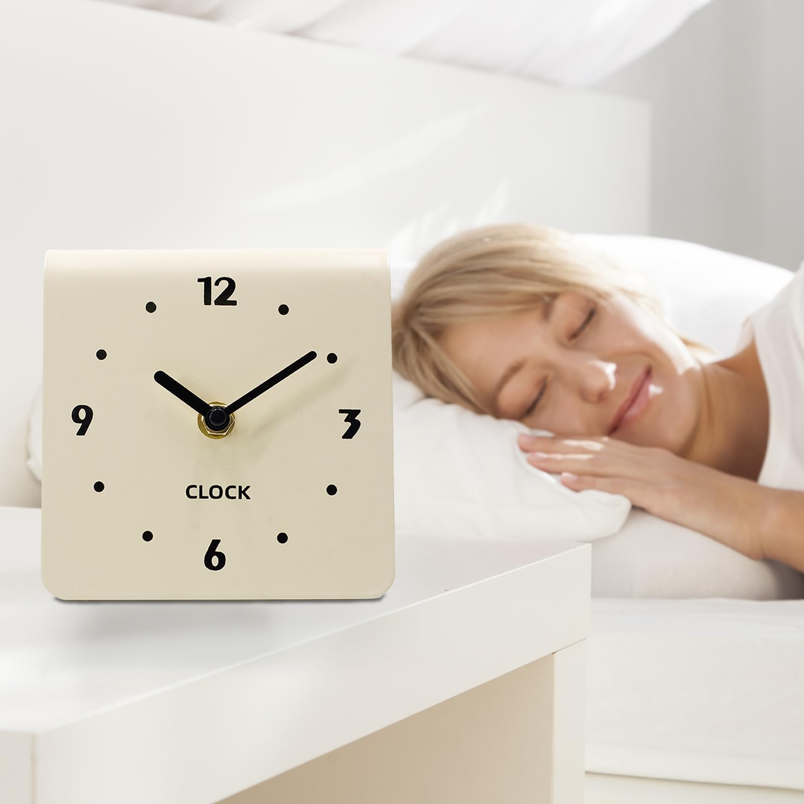 Reloj de Mesa Analógico Silencioso Moderno para Sala de Estar y Oficina