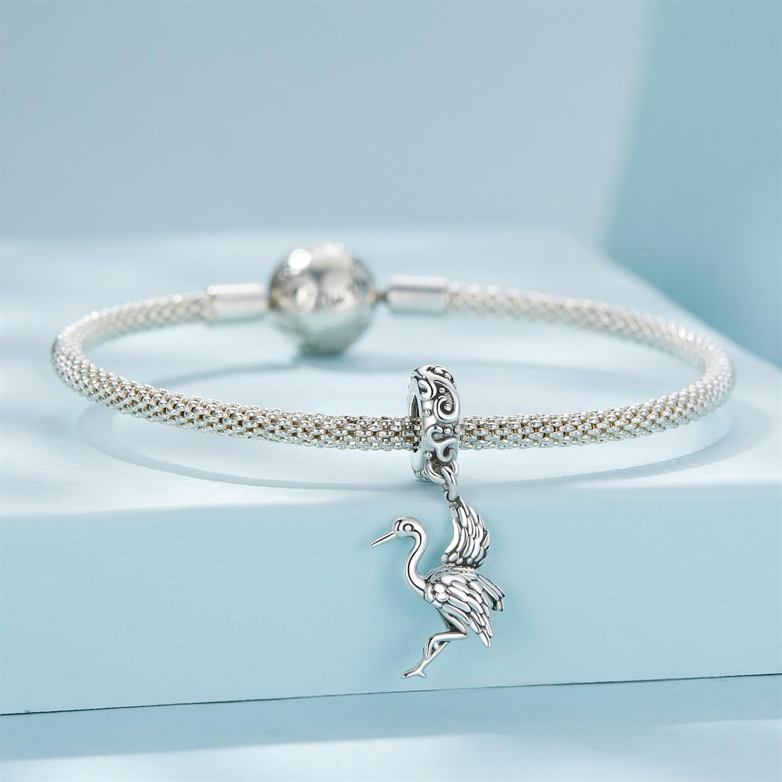 Abalorio con Textura de grulla Delicada y afortunada for Pulseras Pandora