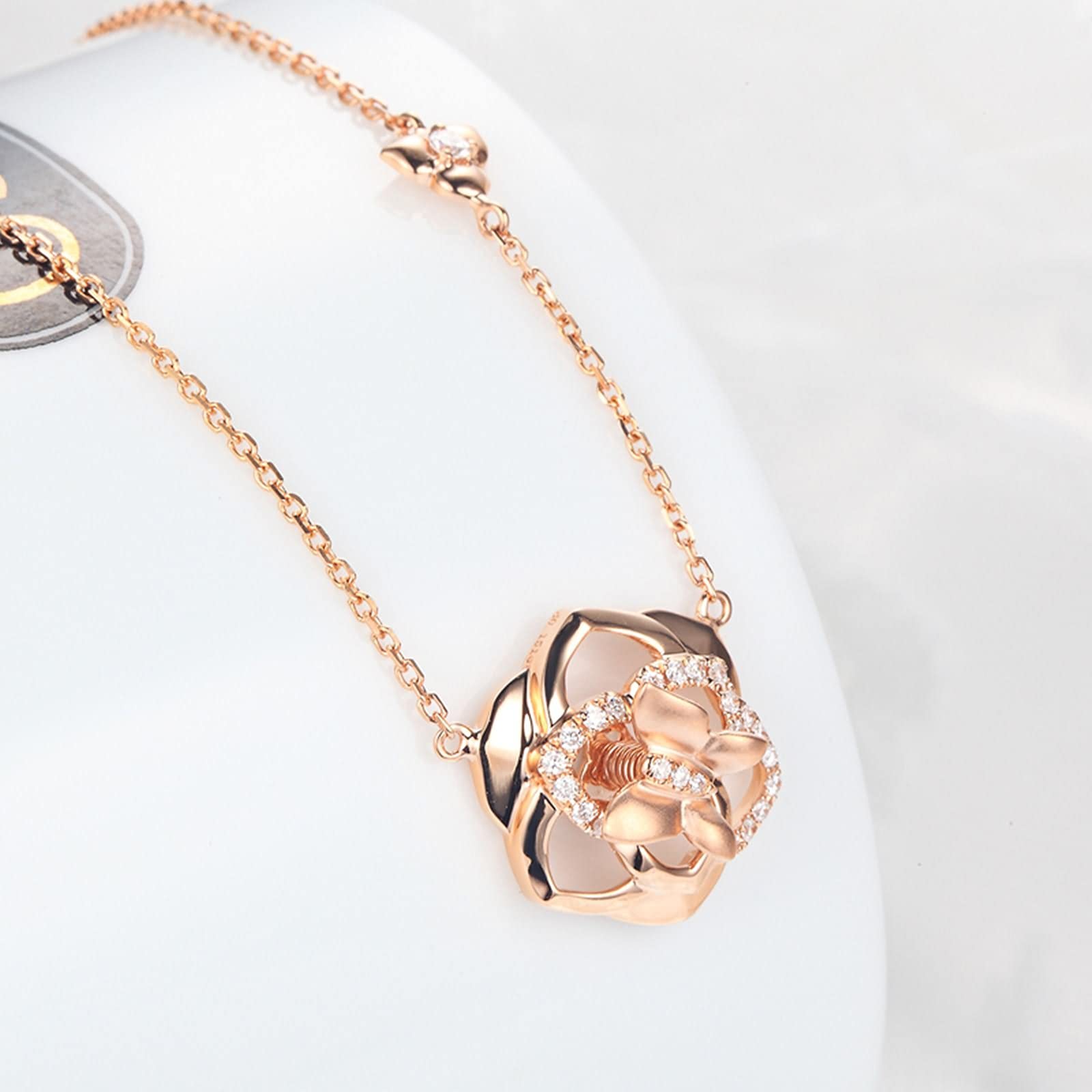 Collar de Oro Rosa, Collares con Colgante de Oro Rosa de 18 Quilates con Flores para Mujeres y niñas, Regalo para el día de la Madre/día de San Valentín, Oro Rosa