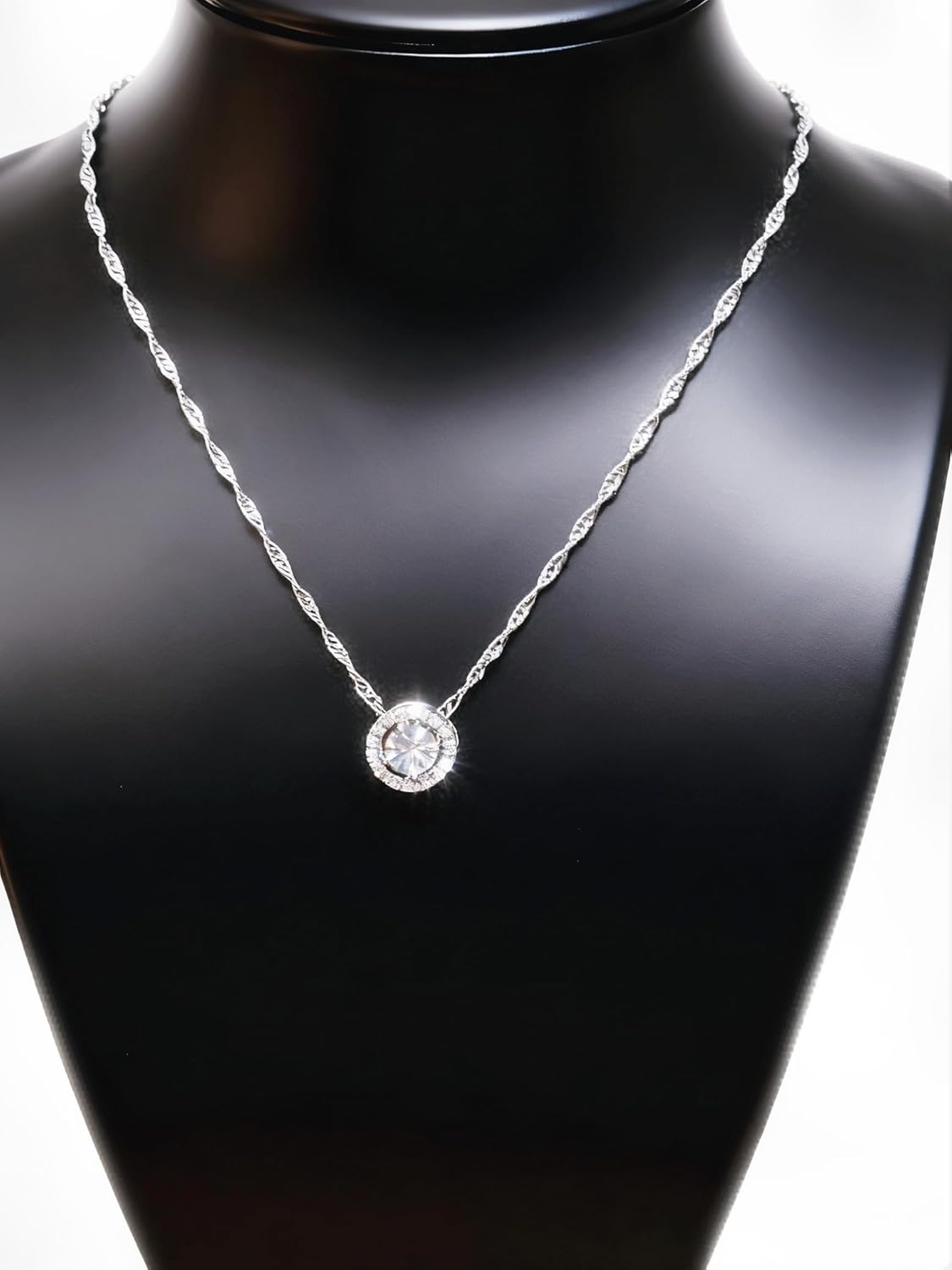 Cubic Zirconia Necklace for Women Imitation Diamond Pendant Fashion Pendant Chain Necklace Women Jewelry Gift Birthday Gifts Light Luxury Design Necklace - Image 5