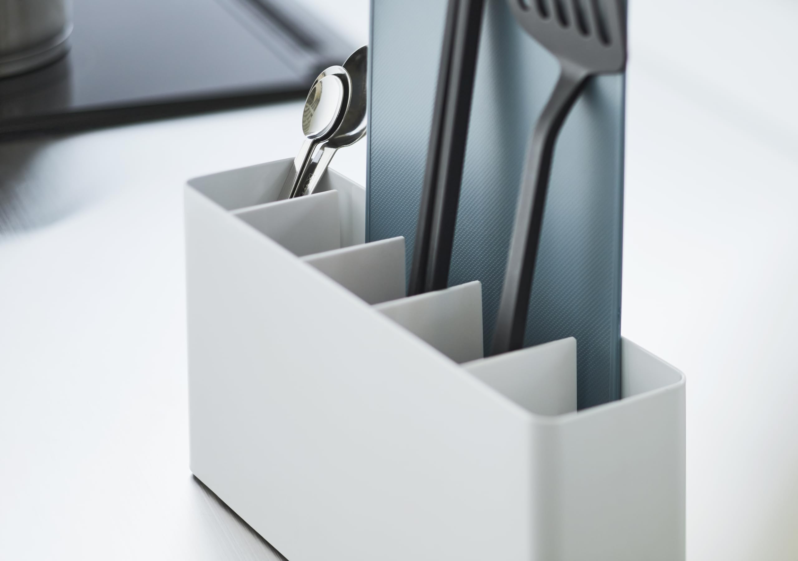 Yamazaki 8146 TOWER Kitchen Tool & Cutting Board Holder, white, Steel/ABS Resin, 30 x 6.8 x 14.3 cm