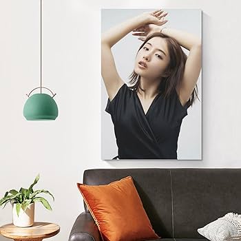 石原さとみ　巨大広告　ポスター　約200×90(cm) 石原さとみ 巨大広告 ポスター 約200×90(cm) - メルカリ