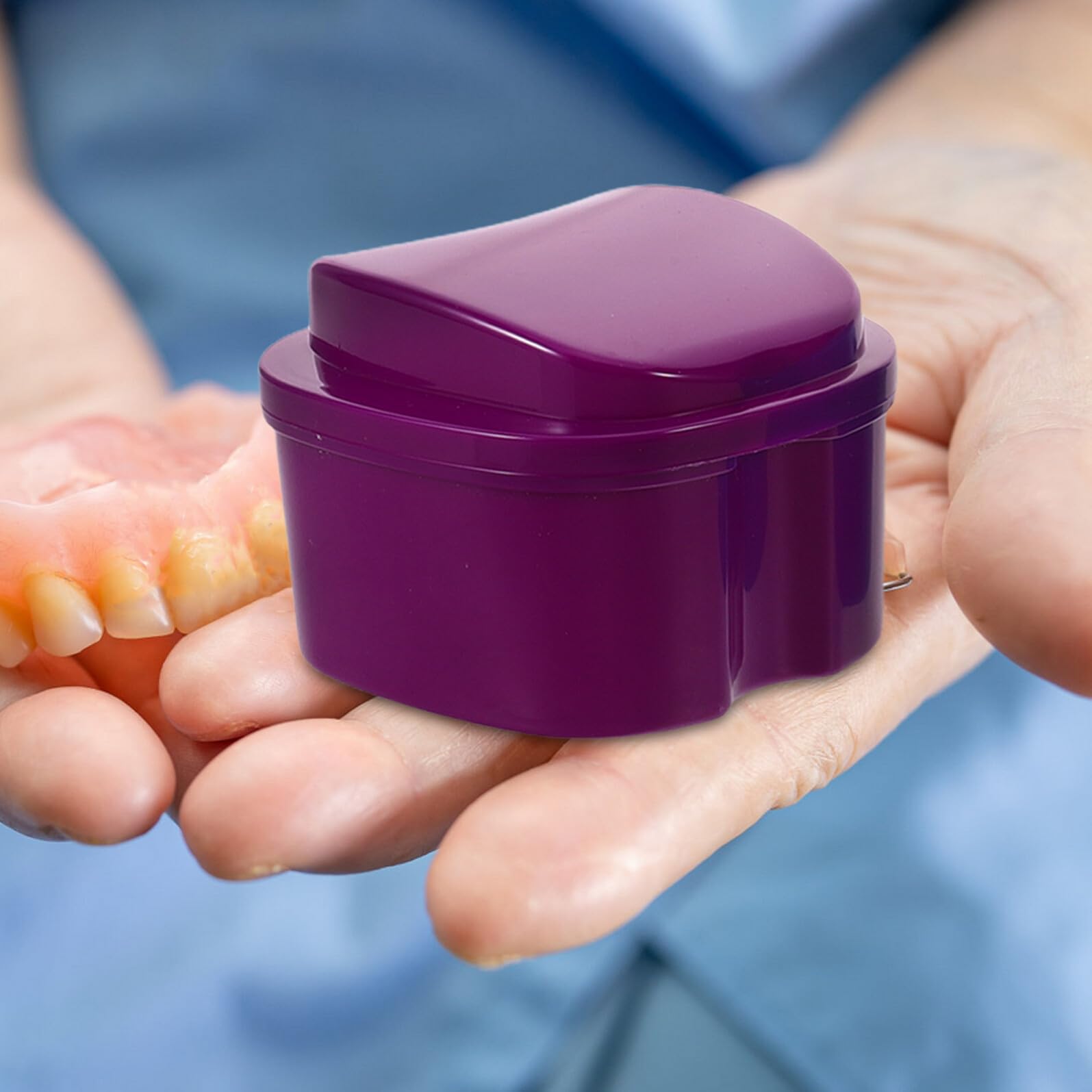 Set 5 Scatole per Protesi Dentarie Portatili con Coperchio, Contenitori Colorati per Ammollo e Pulizia, Custodie Compatte da Viaggio per Apparecchi Ortodontici e Dentiera