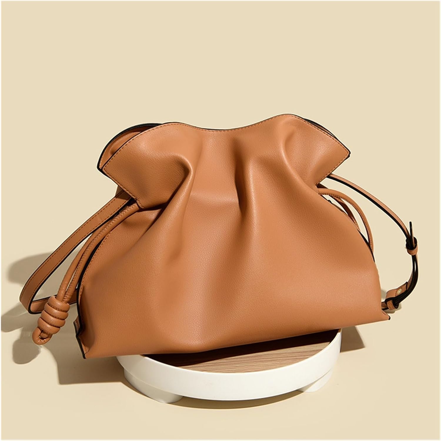 Fashionable Versatile Bag For Commuting Large Capacity Cloud Bag Simple Shoulder Bag