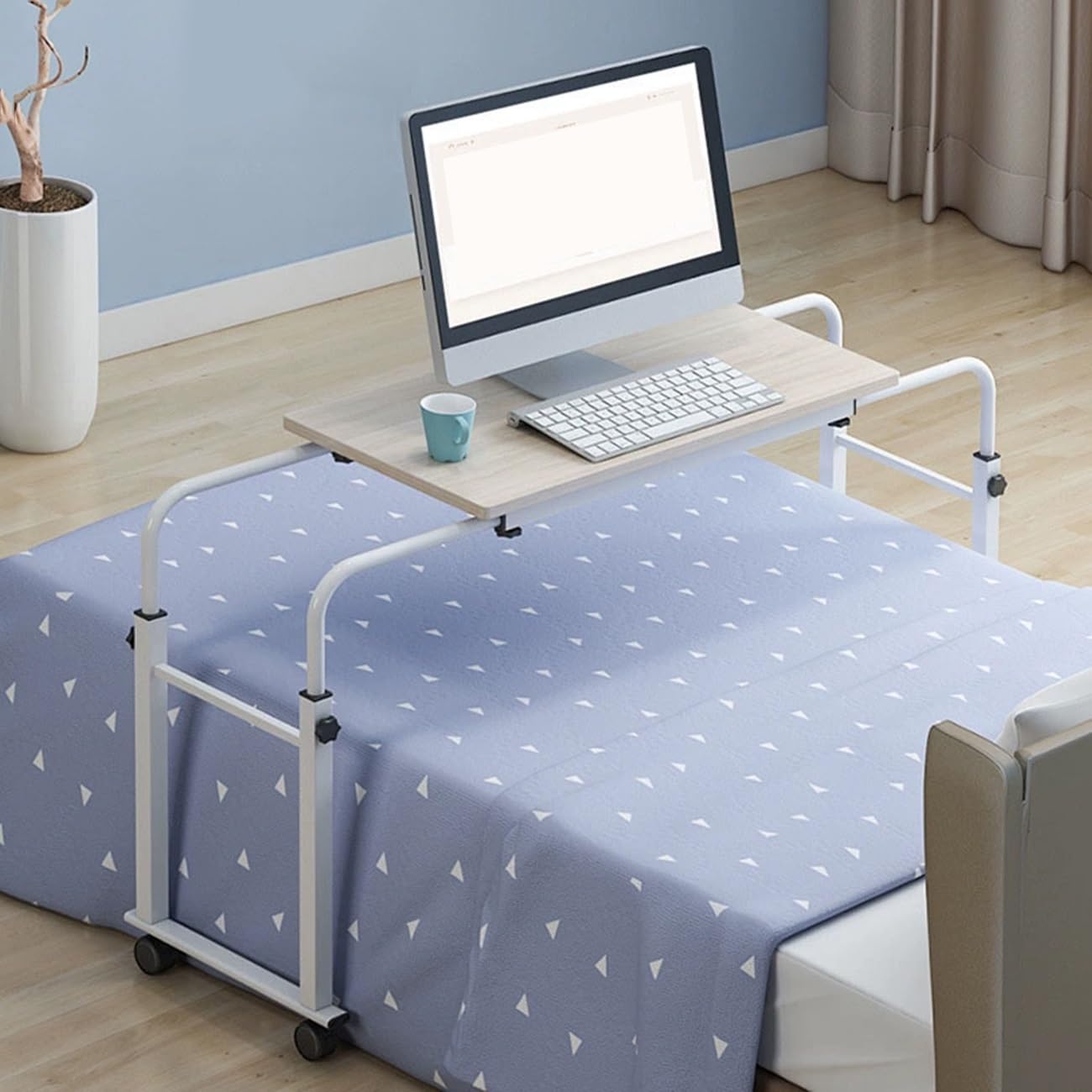 Mesa de Cama Elevable con Ruedas, Mesa de Trabajo de Pie, Carrito para Computadora Portátil, Mesa Cruzada Móvil, para El Hogar, La Oficina y El Hospital(Beige,80cm/31.5in)