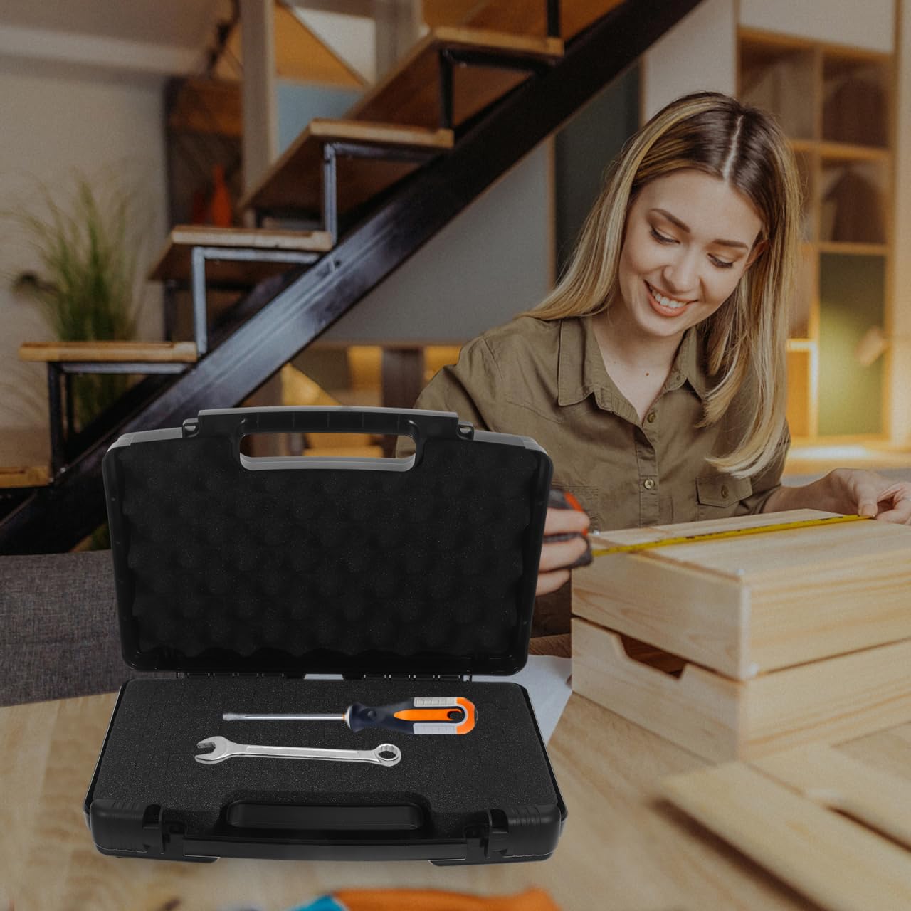 DOITOOL Cassetta degli attrezzi in plastica con manico Custodia in plastica con inserto in schiuma Custodia per attrezzi portatile Strumenti di riparazione Organizzatore per il trasporto