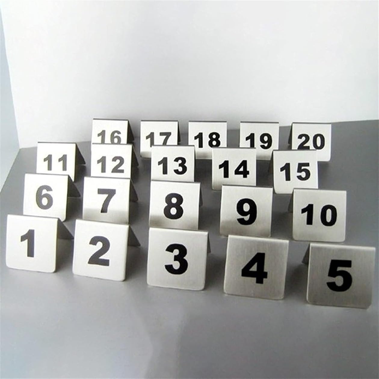 Numeri Da Tavolo In Acciaio Inossidabile In Stile Tenda 1-10/20/30/40/50, Numeri Digitali Da Tavolo Impilabili for Ristoranti, Forniture for Feste Di Compleanno E Matrimonio(1-30)