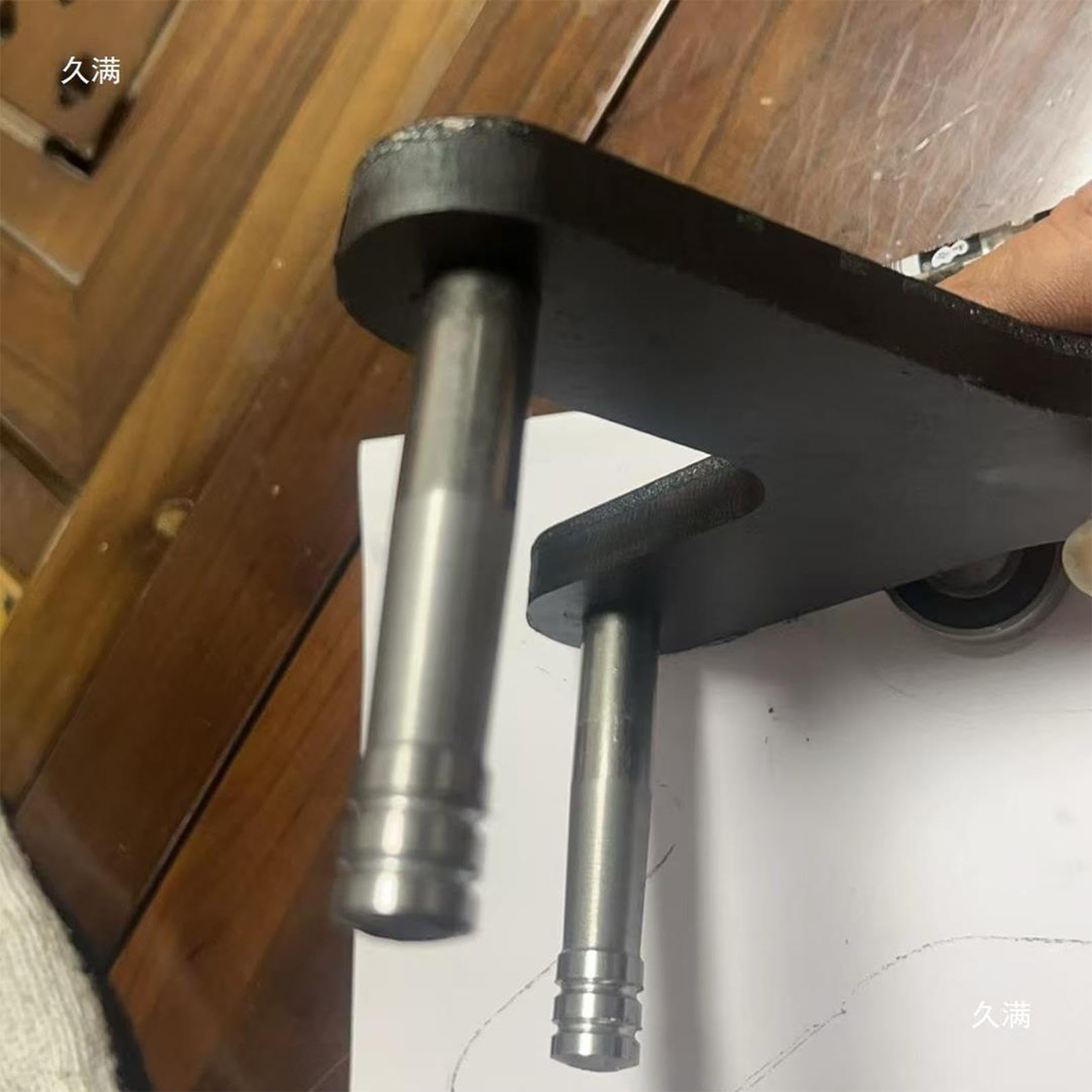 Utensile per braccio oscillante, in metallo automobilistico – strumento versatile per la rimozione della boccola per le importazioni