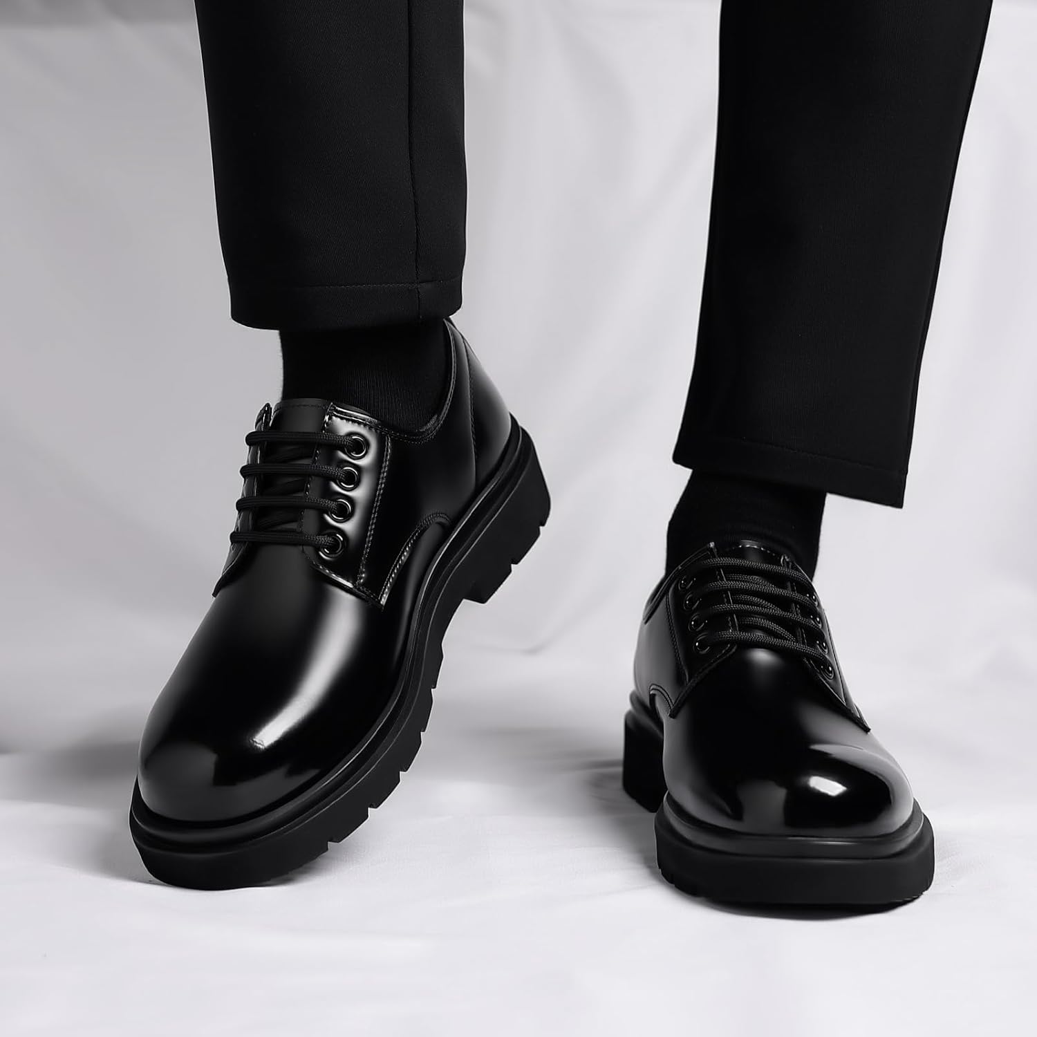 Sapato social masculino vintage de couro com cadarço plataforma Oxfords preto bico redondo sola de borracha macia antiderrapante à prova d’água negócios formal Derby sapatos… em promoção! Veja a oferta e mais achadinhos de Sapatos 5 Hoje é o melhor dia para comprar Sapato social masculino vintage de couro com cadarço plataforma Oxfords preto bico redondo sola de borracha macia antiderrapante à prova d’água negócios formal Derby sapatos… com aquele preço maroto! Promoção! Aproveite a oferta! 5