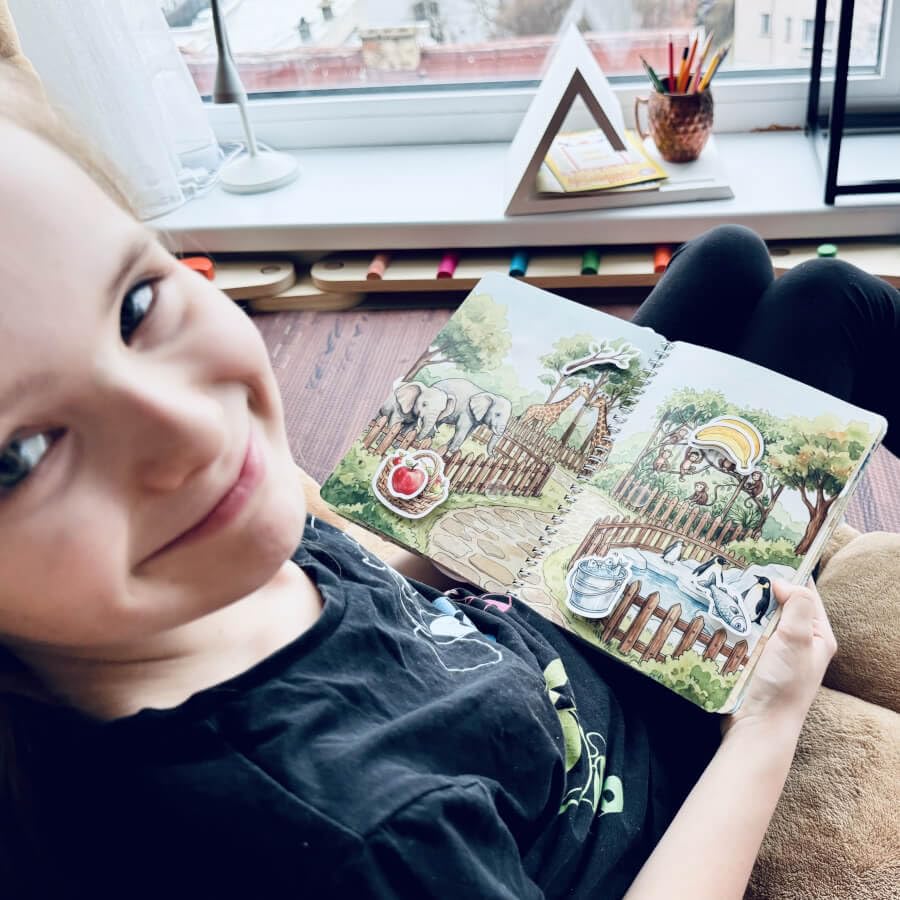 INSPIO Amici XXL: libro interattivo con – 26 pagine + 4 animali e 170 accessori