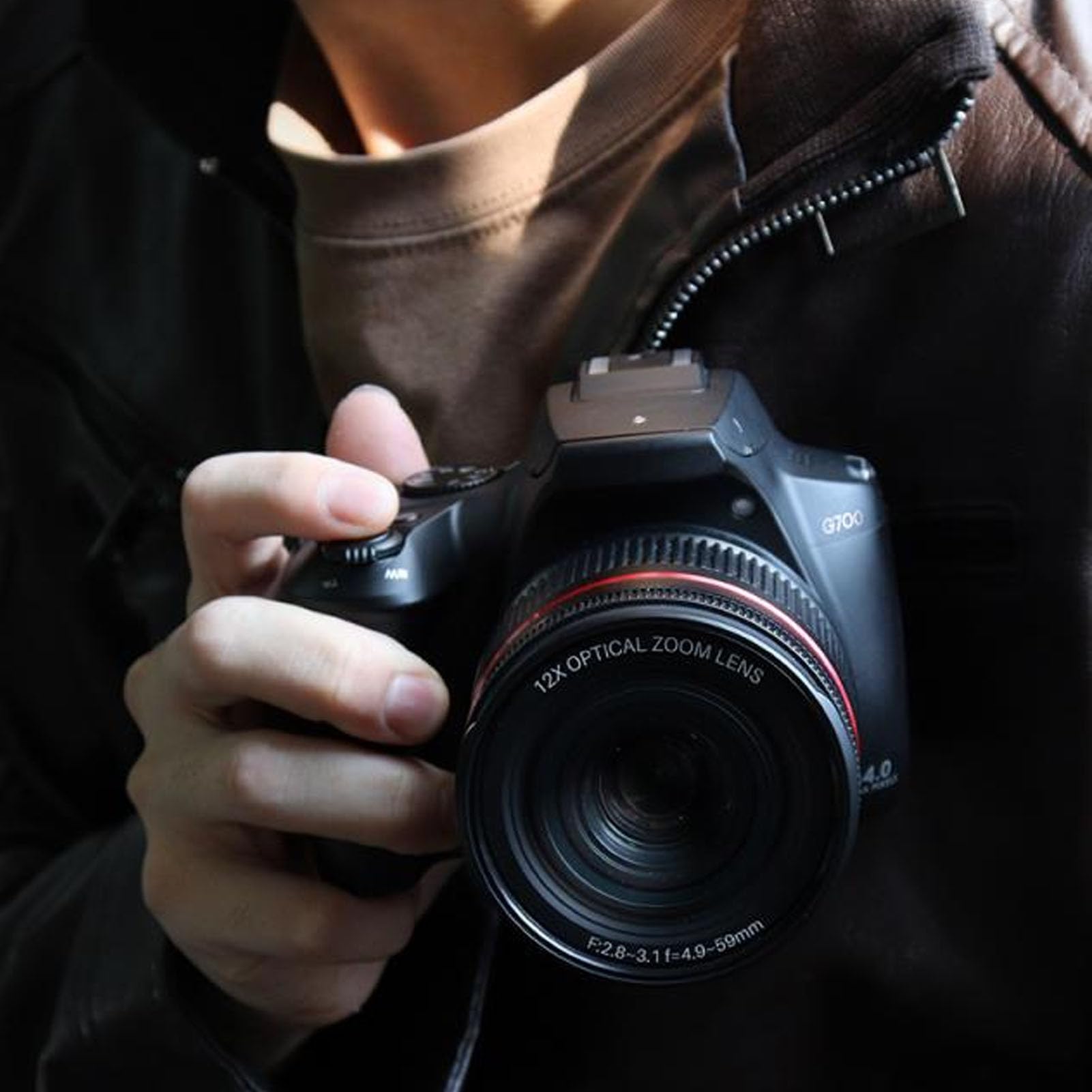 Fotocamera 8K 88MP Con Messa A Fuoco Automatica E Zoom 18X – Doppia Batteria, Scheda 32GB E WiFi, Perfetta Per Hobbyisti E Professionisti!