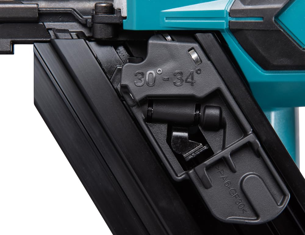 Cloueur de charpente 90mm pointes en D 34 º LXT MAKITA DBN900RTE BL1850B X 2 + chargeur DC18RC