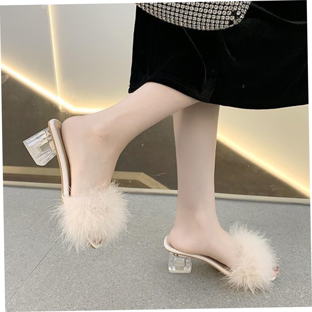 FRCOLOR Pantuflas Mullidas de Tacón para Mujer, Cómodas y Antideslizantes Diseño Elegante y Material de Gamuza para Verano y Fiesta