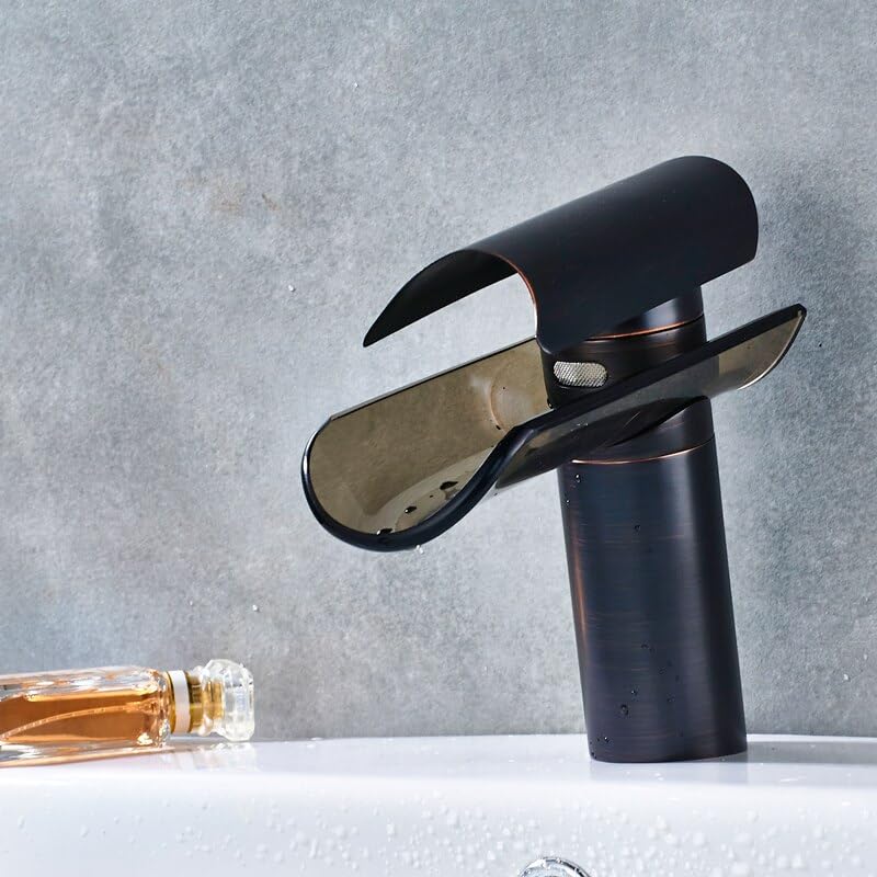 Mitigeur cascade de salle de bain design haut de gamme avec bec en verre sur pont