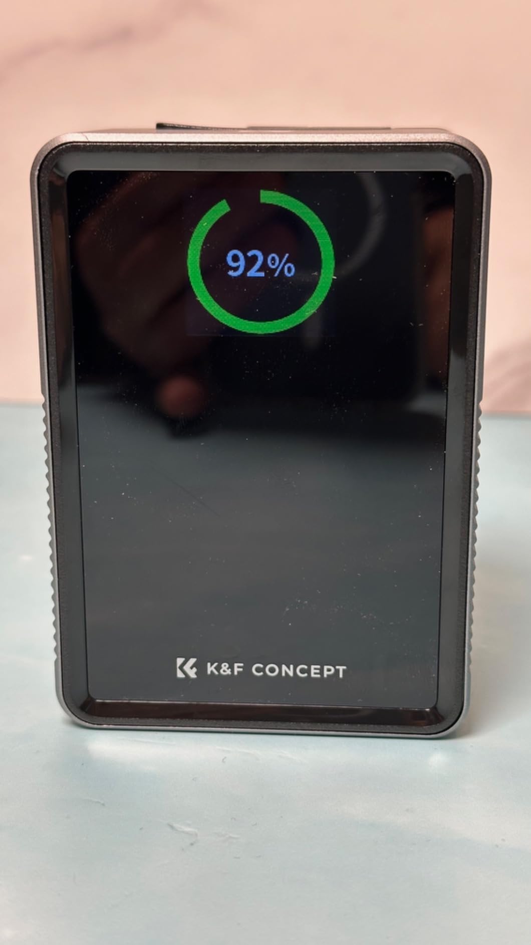 Unik estetik, snygg display, bra funktioner