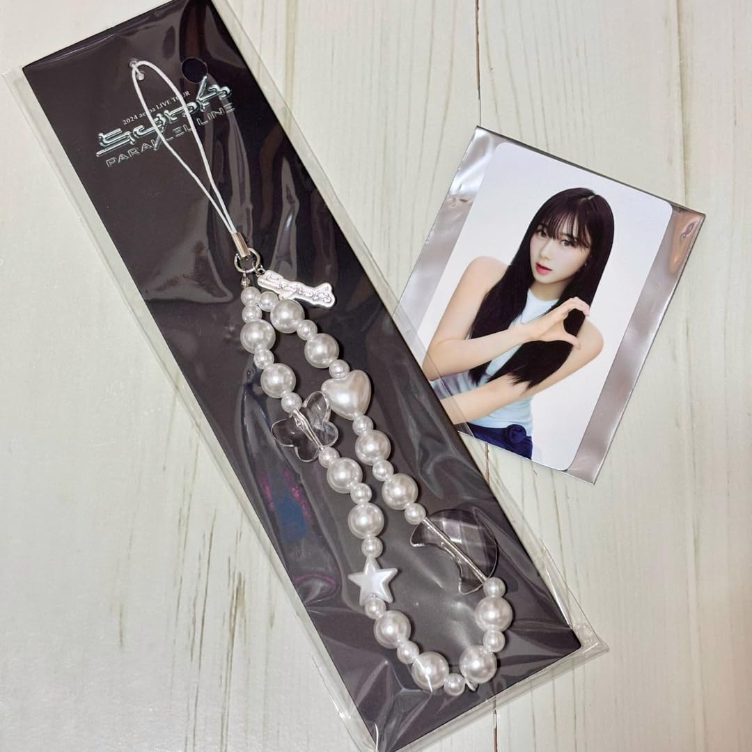 Amazon.co.jp: aespa ツアーグッズ ストラップ ジゼル カード : おもちゃ