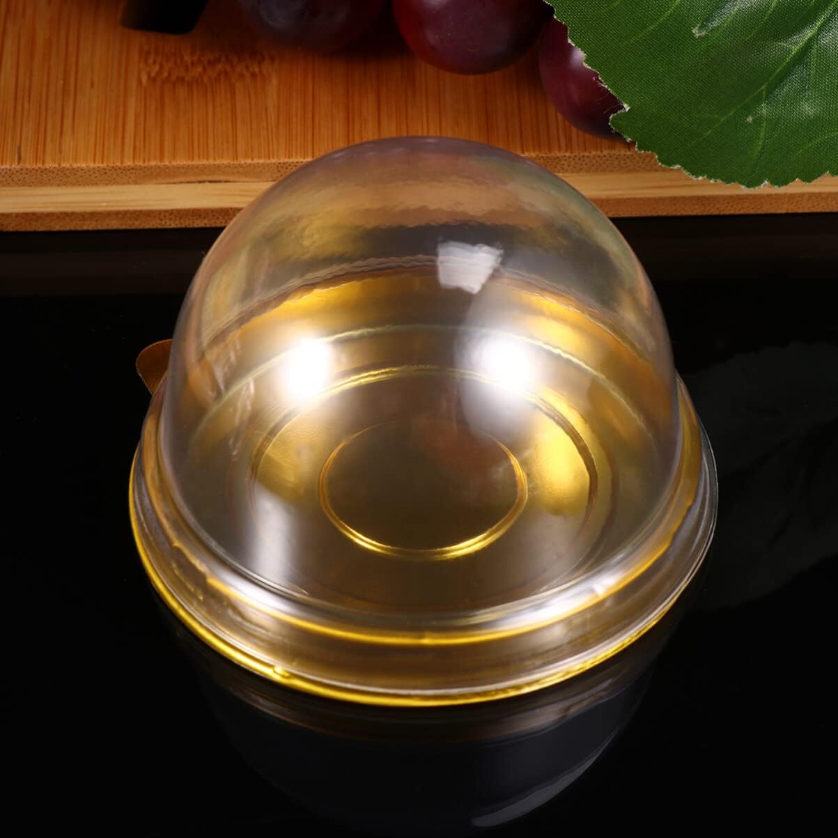 Veemoon Egg Yolk Puff Box Clear Plastic Mini Cake Box：100pcs Clear Dome Box Egg-yolk Puff Container - Dessert Display for Party