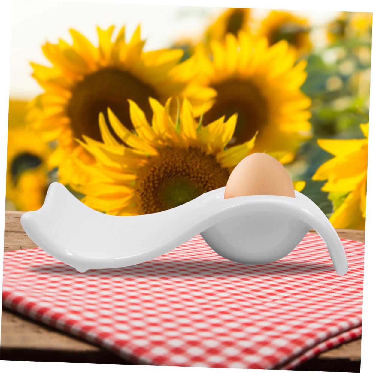 Ciieeo 1 Pc Lightweight Wave Shape Egg Holder Practical Egg Storage Cup for Dining Table Modern Ceramic Design for Breakfast Elegant Kitchen Decor White
