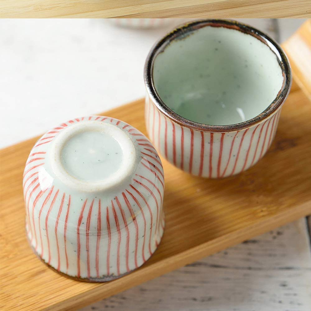 Tasse à saké traditionnelle, verres à vin en céramique, ensemble de 5 pièces à saké japonais, 1 bouteille de saké de 14 oz et 4 tasses à saké de 1,7 oz, motif à rayures verticales rouges, bouteille d'
