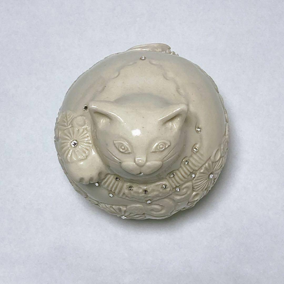 Amazon.co.jp: 陶芸家 辻本喜代美さん作品 花小紋福福招き猫 Amazon.co.jp: 陶芸家 辻本喜代美さん作品 花小紋福福招き猫