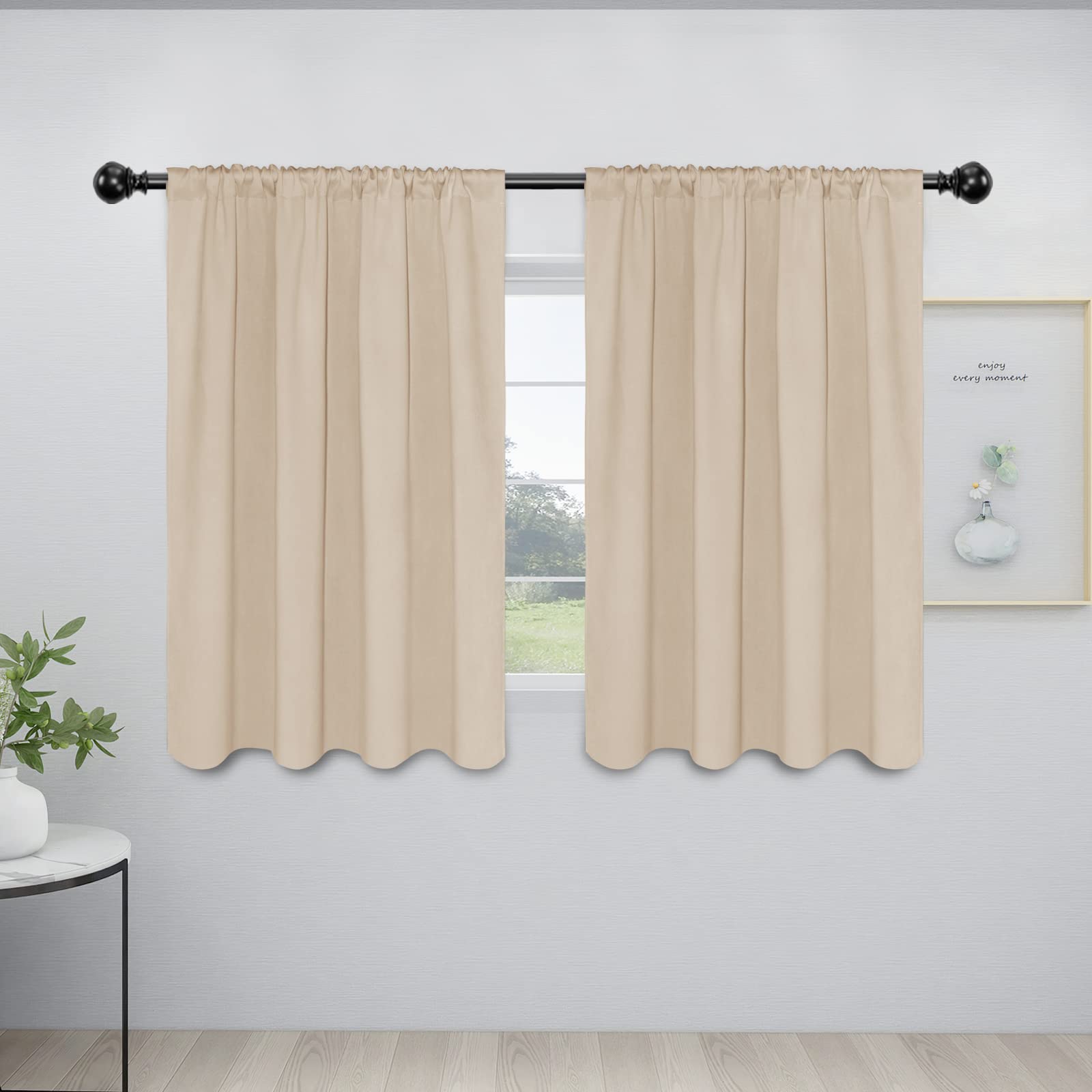 Rideaux occultants beige 2 panneaux isolation thermique fenêtre