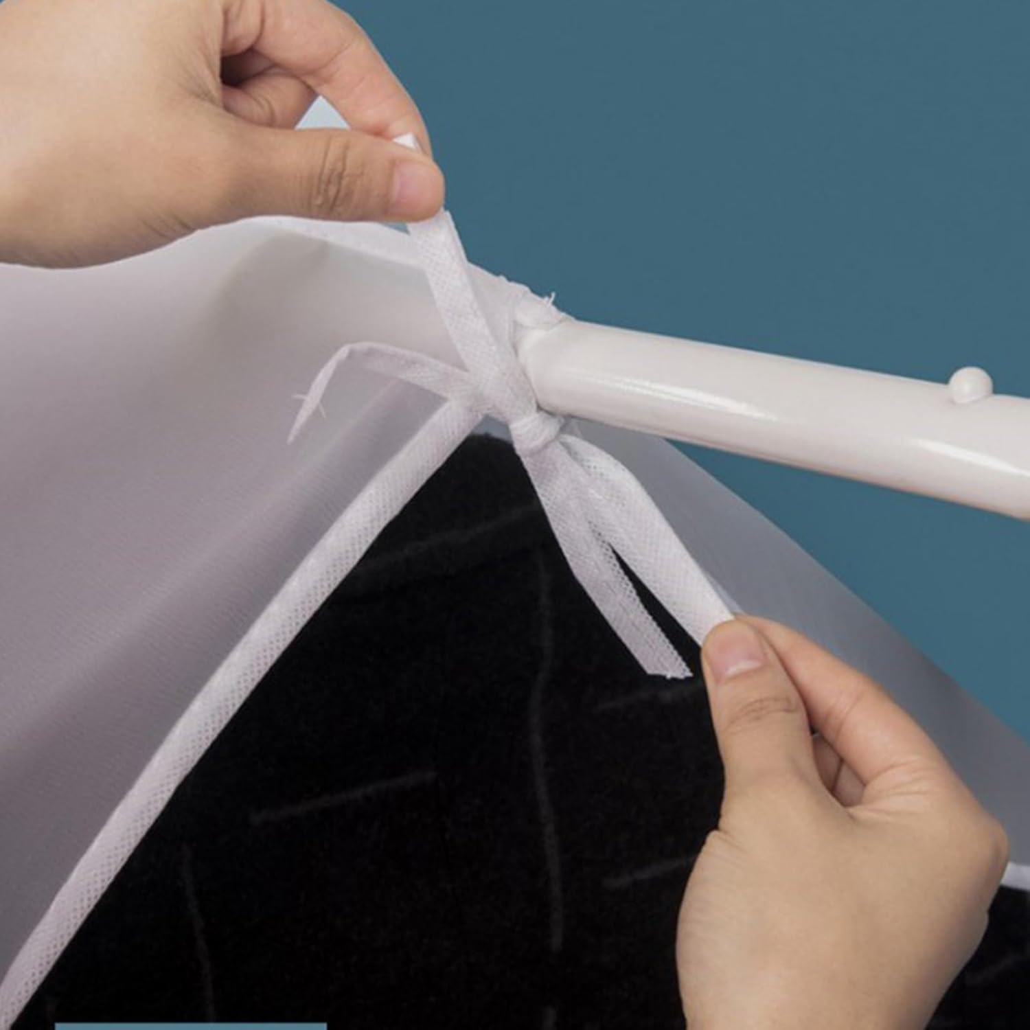 Fundas para Ropa Impermeable Transpirable Ropa Translúcida Rac Funda Antipolvo Estampado Lindo Colgando Armario Almacenamiento Bolsas para Ropa,Lazos,60x120cm
