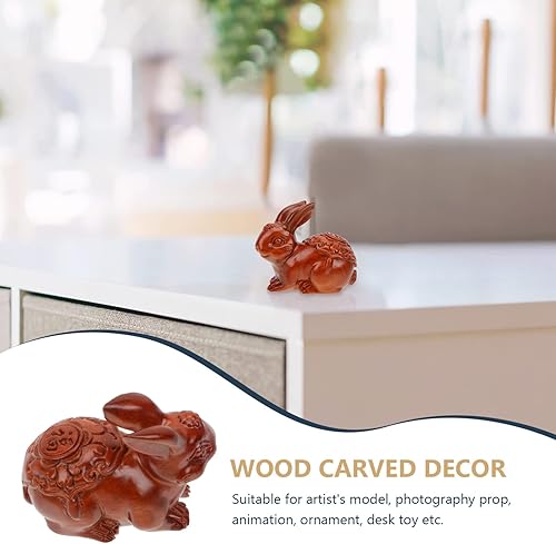 Miniatura 3 de Yardwe Figuras del zodiaco chino de conejo figuras de conejo en miniatura de madera Feng Shui estatua de conejo del zodiaco pequeño conejo micro