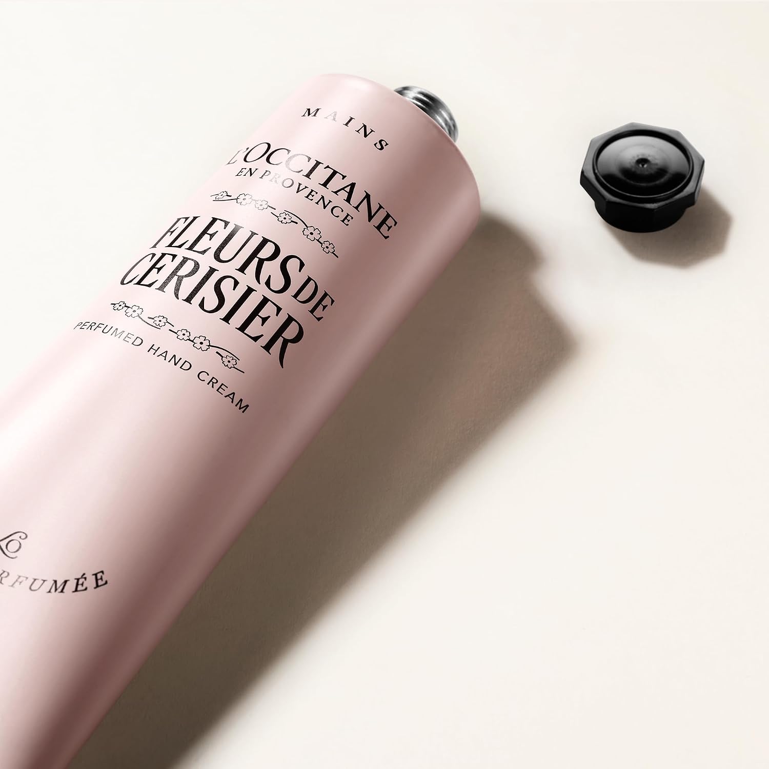 Fleurs de Cerisier Hand Cream image 2