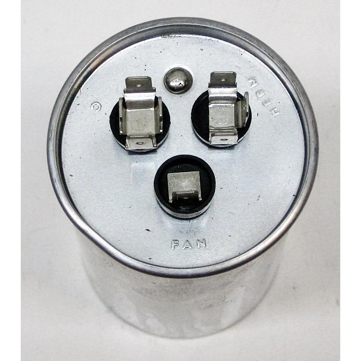 Replacement for TitanPro TRCD705 HVAC Round Dual Motor Run Capacitor. 70/5 MFD/UF 370 Volts Compatible with Packard.