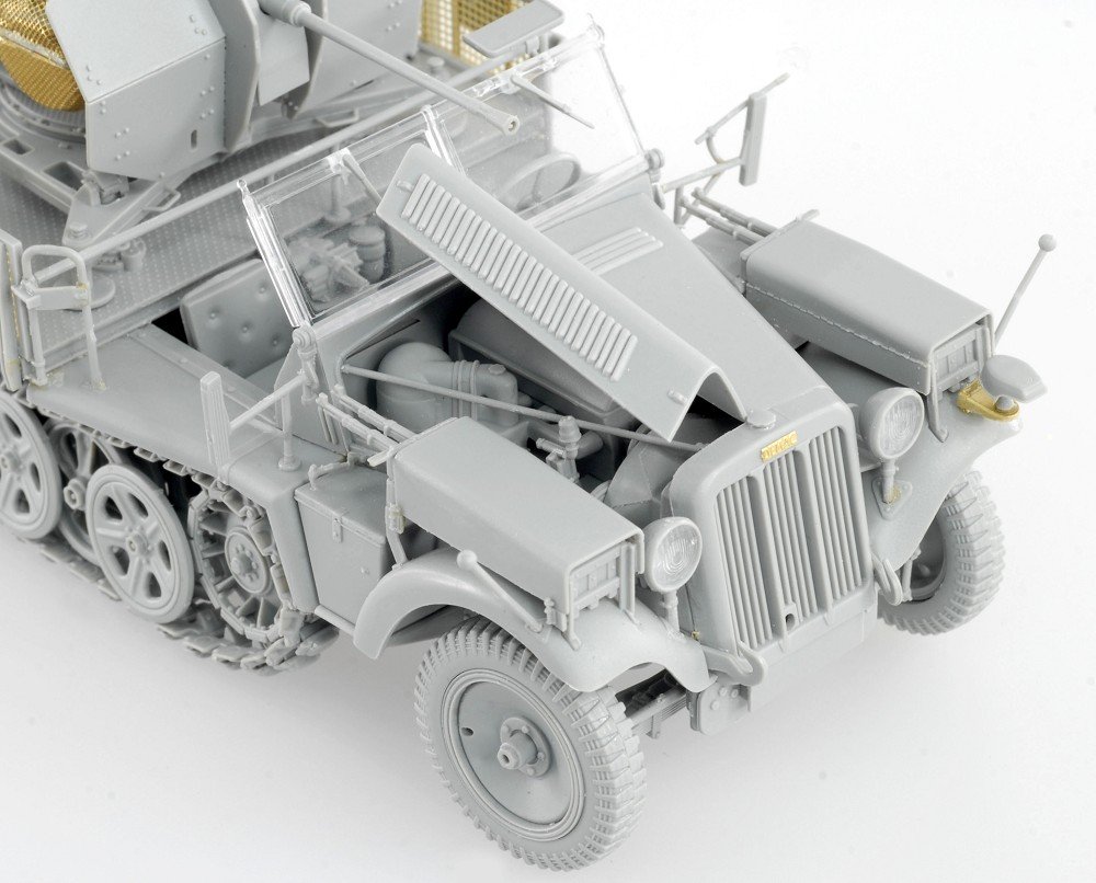 Amazon.com: Dragon Models 1/35 Sd.Kfz.10/5 fr 2cm Flak 38 Smart