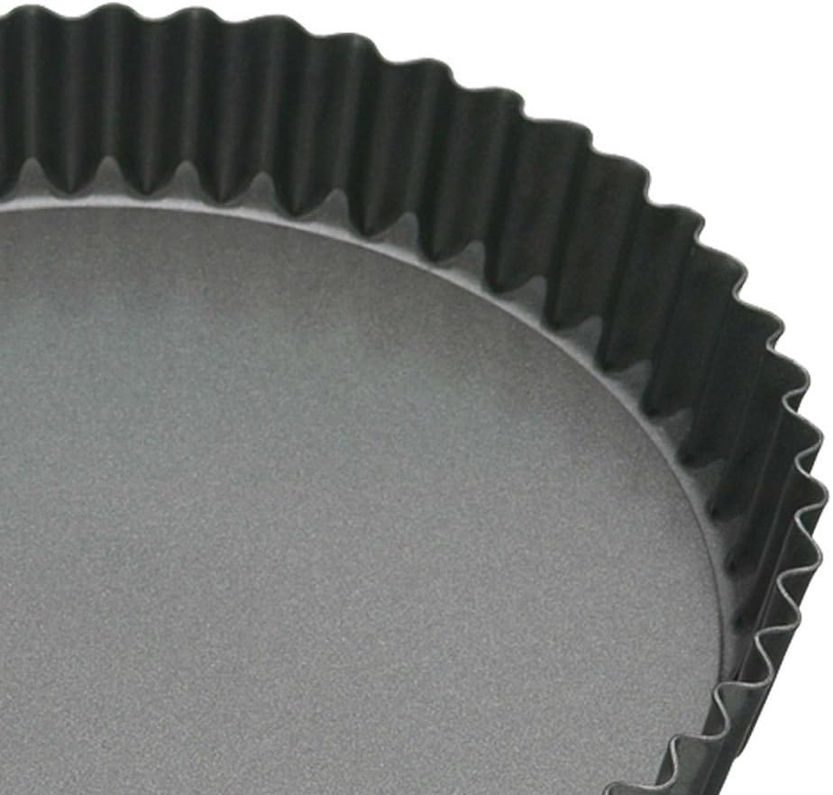 MasterClass 23 cm Loose Bottomed Tart Tin with PFOA Free Non Stick, Robust 1 mm Thick Carbon Steel, 9 Inch Fluted Round Quiche Pan