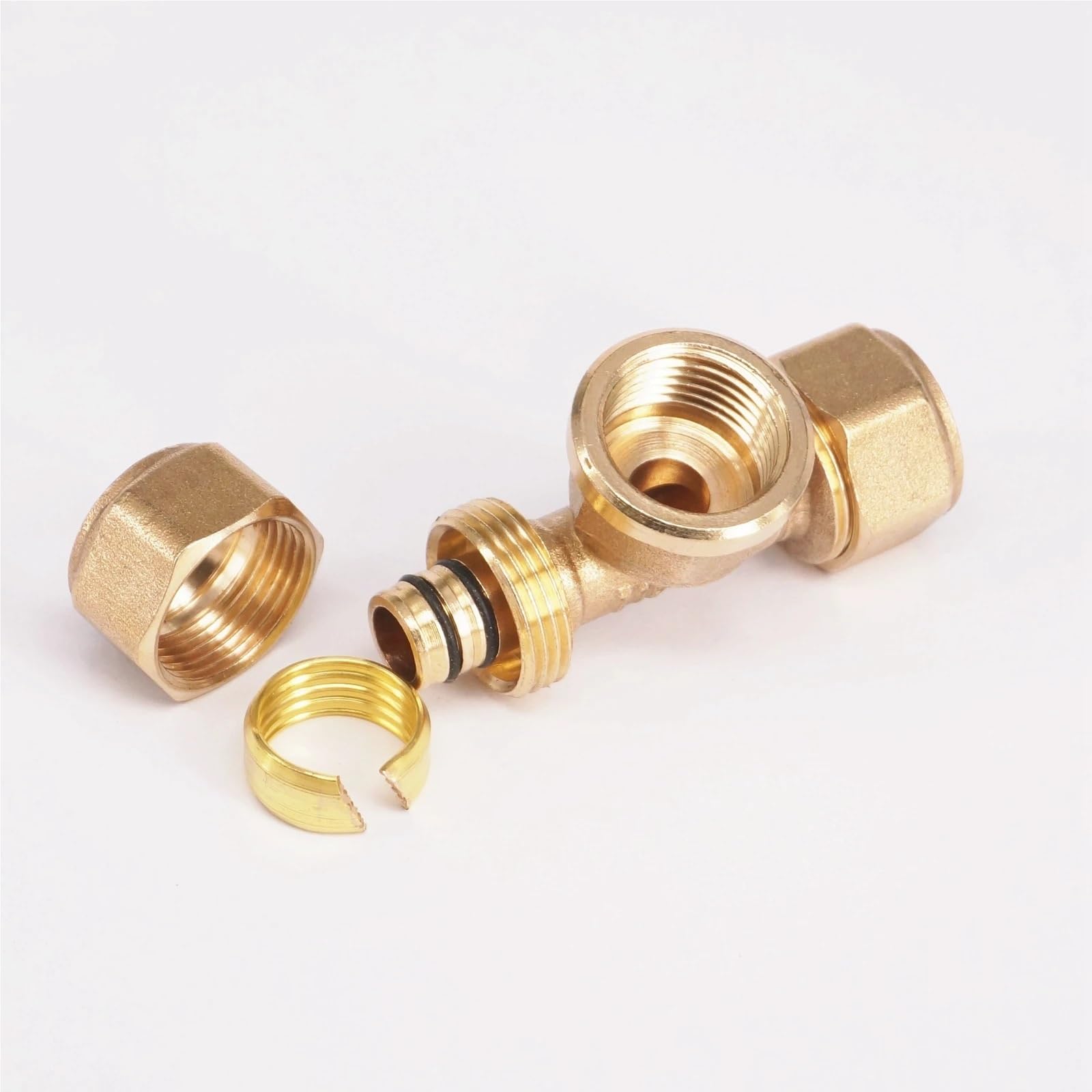 Raccordo A T In Ottone Raccordo in ottone a 3 vie a T
