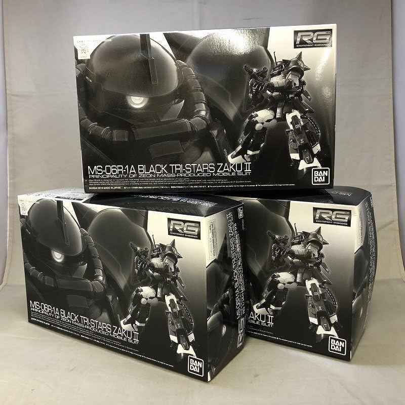 RG 1/144 MS-06R-1A 黒い三連星専用ザクⅡ Amazon | RG 1/144 MS-06R-1A 黒い三連星専用ザクII Re:Ver