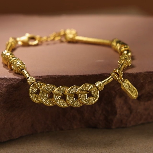 Amazon.com: CHOW SANG SANG 999 24K Gold Cultural Blessings Five