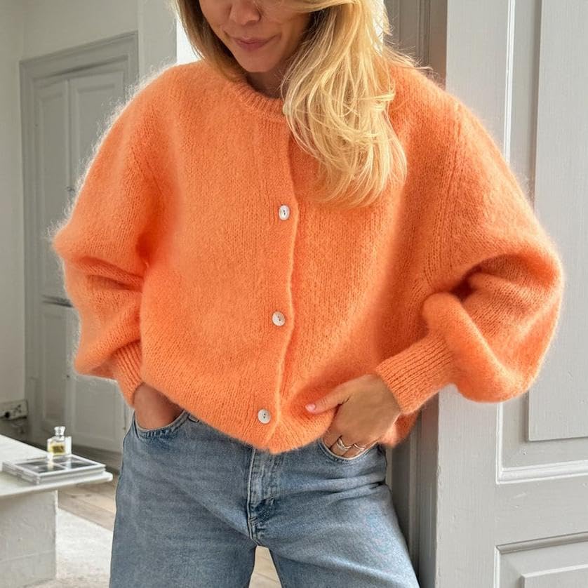 Women Y2k Cardigan Sweater Crew Neck Button Up Knit Cardigan Cropped Lightweight Sweater Fall Streetwear3