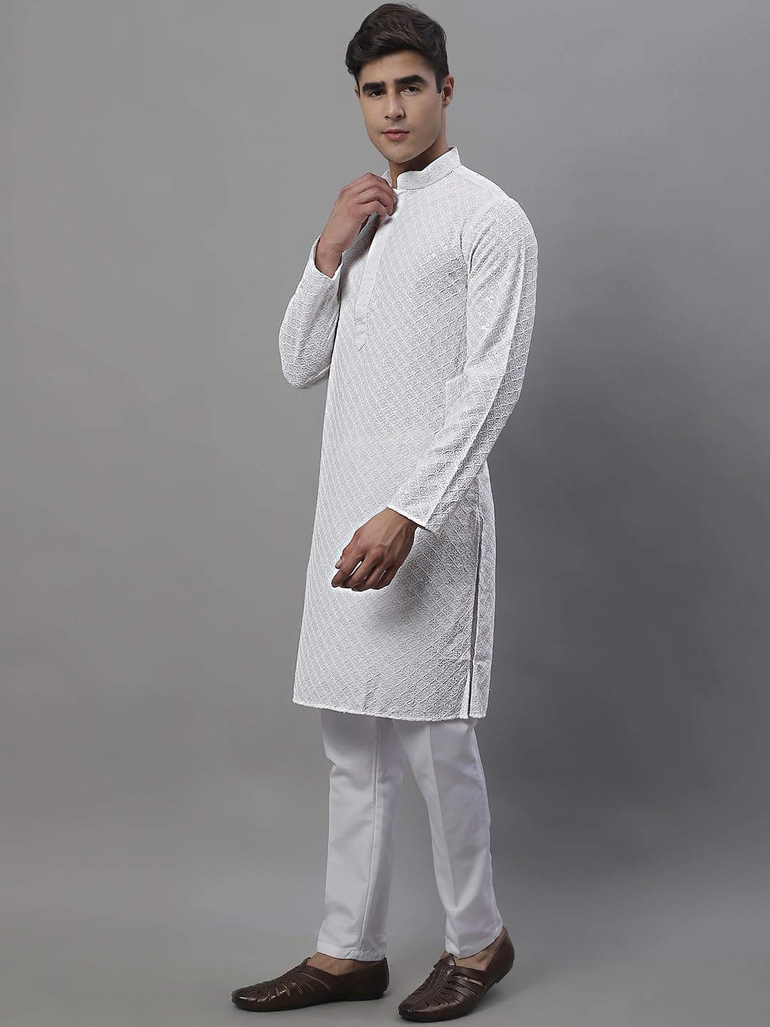 Jompers Men's Chikankari Embroidered And Sequence Kurta With Pyjama (White, M)