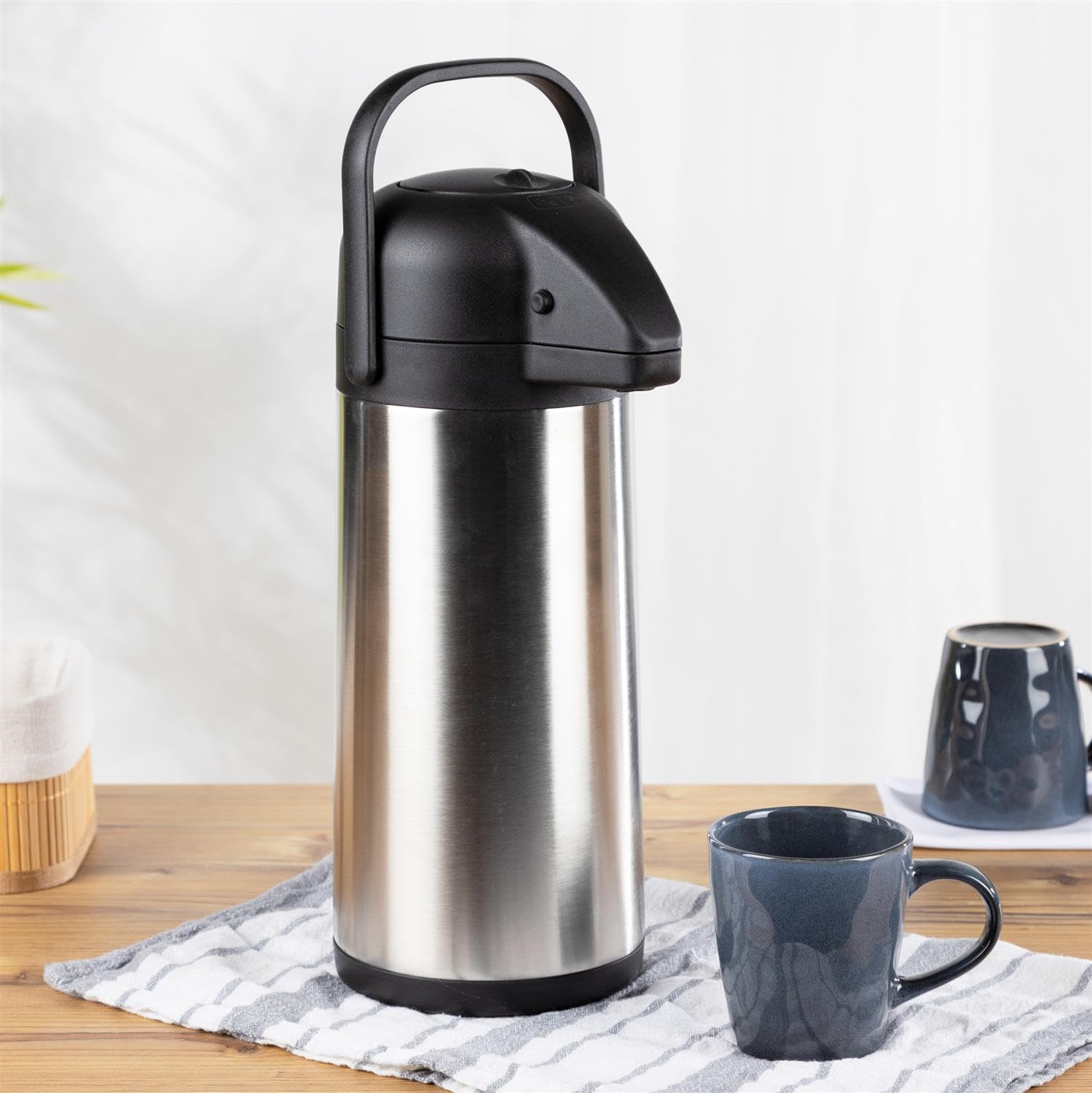 2x Thermoskanne 3 Liter Pumpkanne Kaffee Teekanne Warmhalte Airpot Isolierkanne Doppelwandig Getränkespender Kaffeekanne Thermo Isolierflasche mit Pumpe Edelstahl Für Camping Unterwegs Getränkekühlung