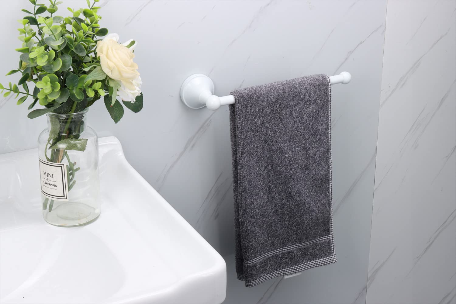 Black Towel Ring For Bathroom Stylish Semi-Circle Shape Wall Mounted Hand Towel Holder Durable Stainless Steel Towel Rack Hanger For Kitchen Laundry Room Guest Bath (Matte Black