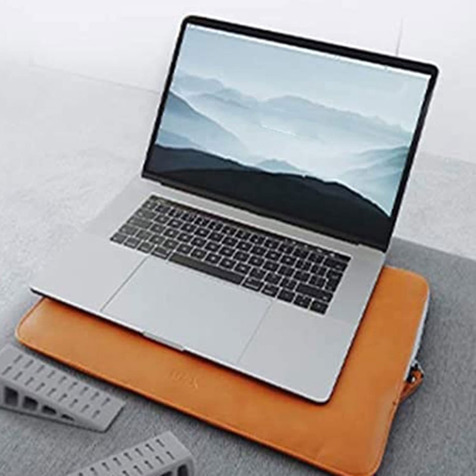 XIANGFAZJ Soporte Portatil Soporte para computadora portátil Desktop no salpican el Soporte de ventilación Vertical de Teclado de computadora Ultra Compacto
