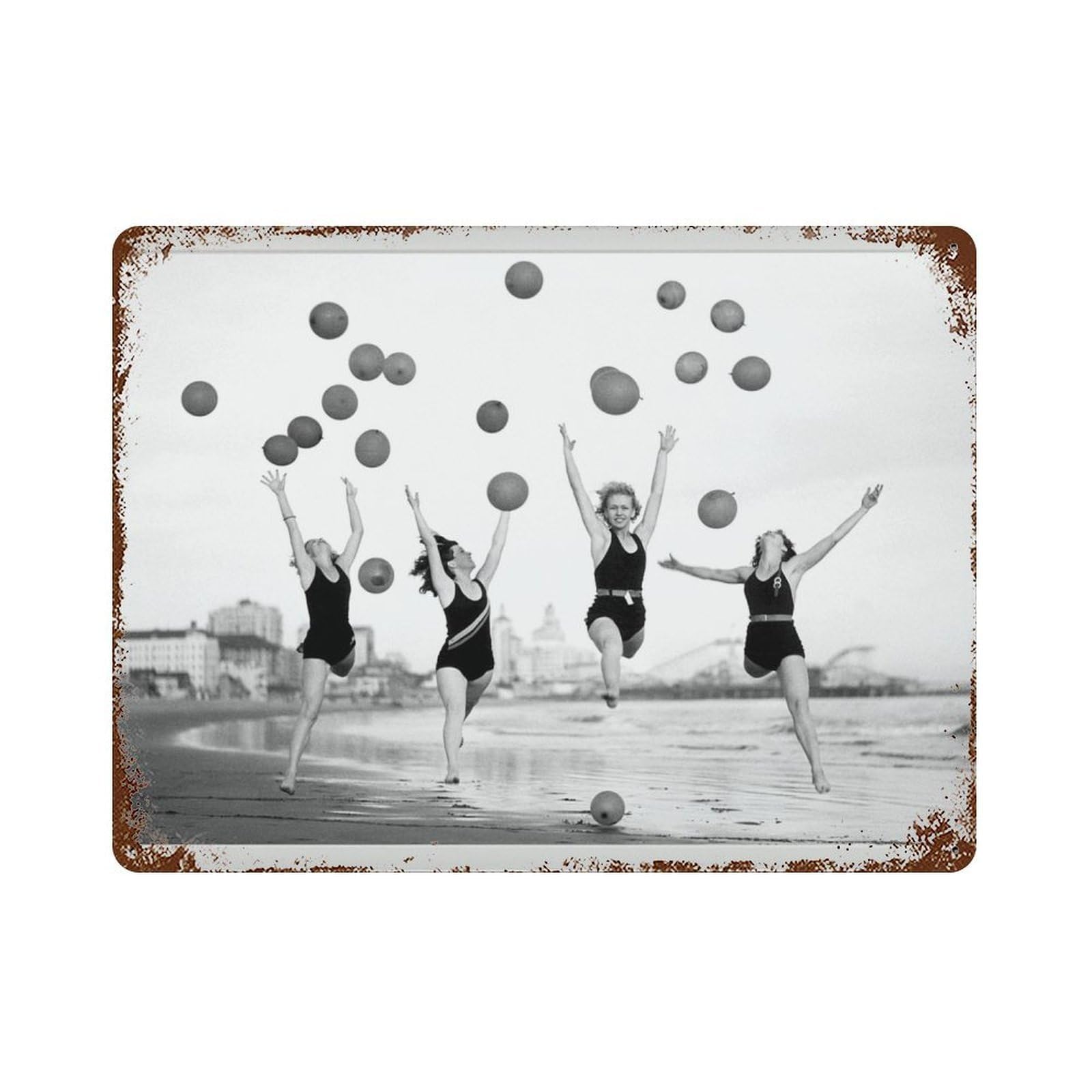 xiaoxiaoshen Vintage Beach Photography Black And White Women Joyful Fine Poster Wall Decor Art Metal Tin Poster Modern Home Decor Art Home Bar Shop Decorations Vintage Sign 30x40cm