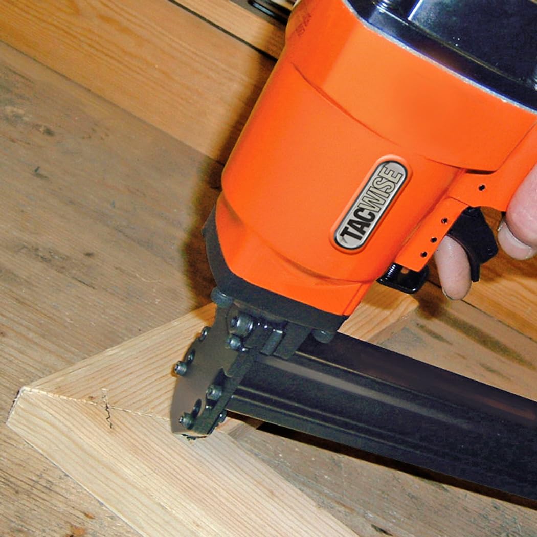 Tacwise FCF15XCB Corrugated Fastening Air Gun, Uses Corrugated Fasteners, 9-15 mm