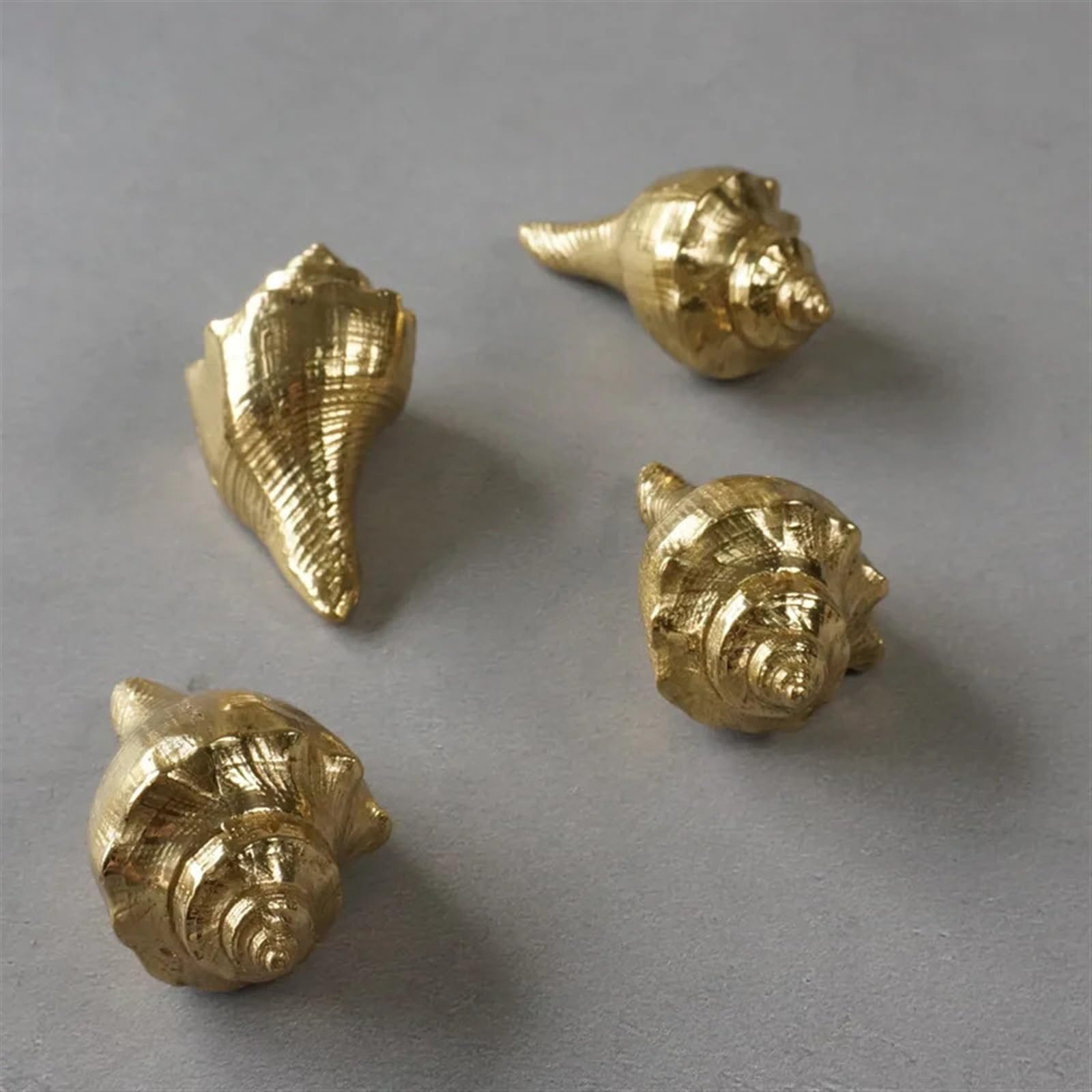 ACLDOYYV Brass Knob Door Handle Creative Conch Cabinet Wardrobe Handle Shoe Cabinet Drawer Retro Cabinet Knobs Dresser Knob 1Pcs