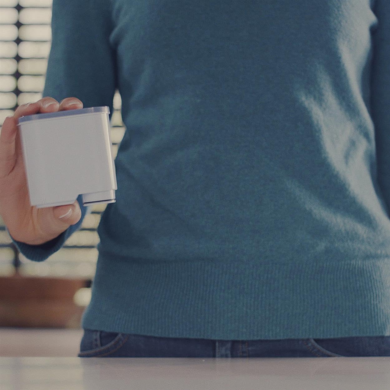 Philips Filtro dell'acqua AquaClean - Nessuna decalcificazione fino a 5000 tazze, Prolunga la durata della macchina, Filtrazione micro-porosa, Confezione da 2 (CA6903/22)