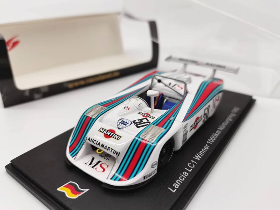 ミニカー　レーシングカー ランチア1/43 kidbox_hpi8069