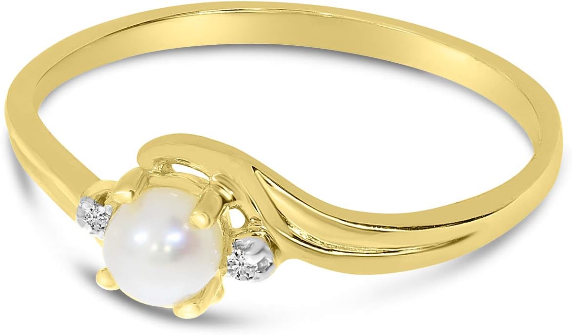 Freshwater Cultured Pearl and Diamond Ring in 14K Yellow Gold