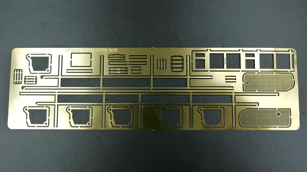AFV-Club AFV35263 - Modellino di autoblindo da Ricognizione a 8 Ruote SDKFZ 263