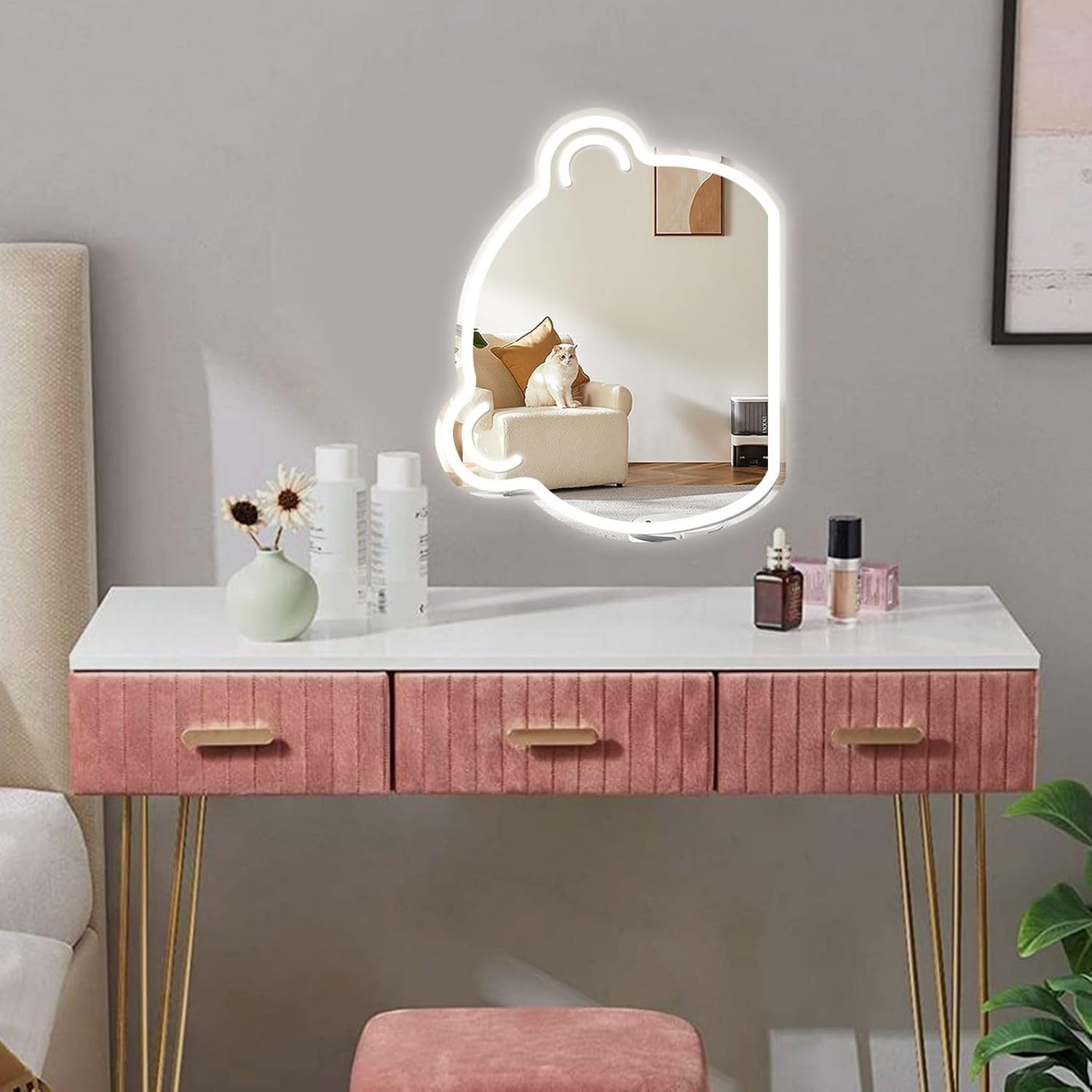 Maimeili LED Mirror Neon Lights Dressing Up Mirror Cat/Shine Heart/Bat/Butterfly Shape Neon Signs Modern Home Girl Room Bathroom Salon Wall Art Decor Gift For Girlfriend USB Powered