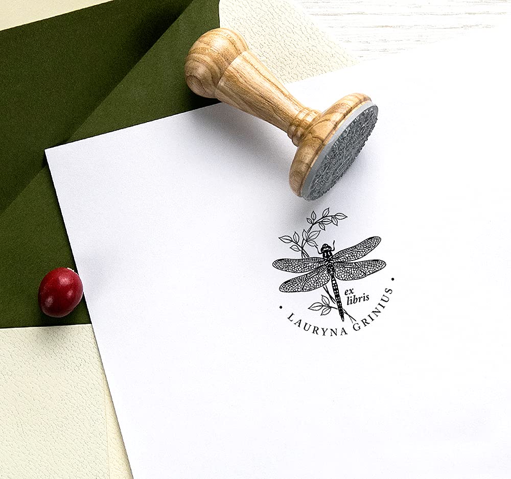 Ex libris Libellule, Tampon Personnalisé pour Livres, Art d’insectes, Cadeau Artisanal dans une Jolie Boîte